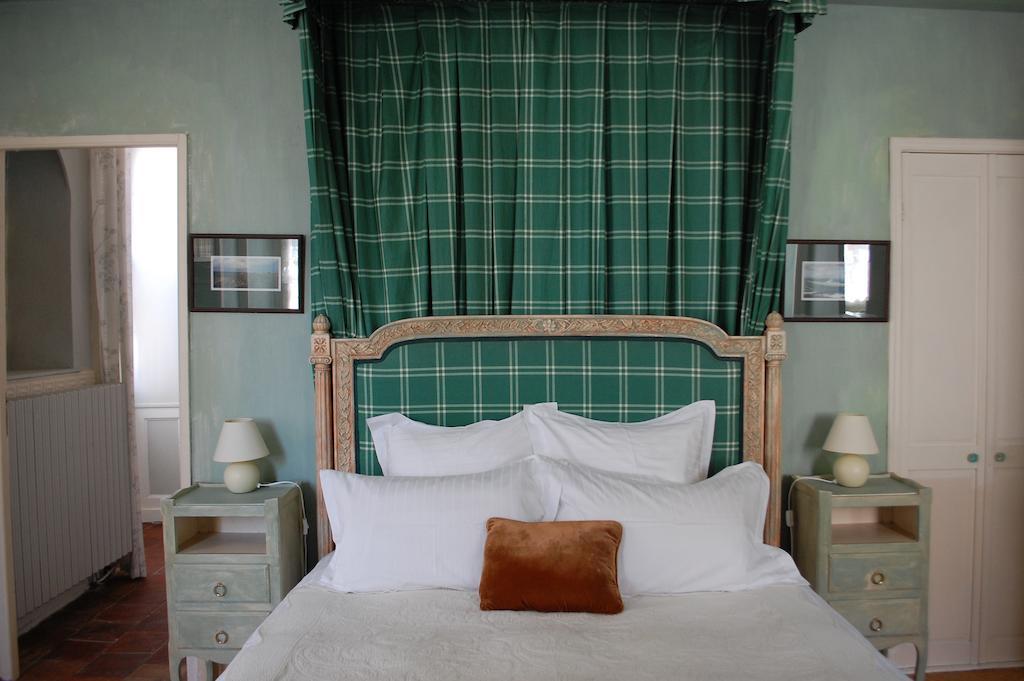 Bed and Breakfast Maison Conti à Montmirail  Chambre photo