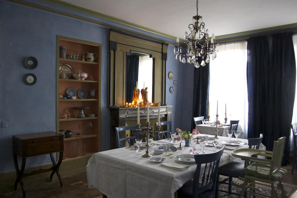Bed and Breakfast Maison Conti à Montmirail  Extérieur photo