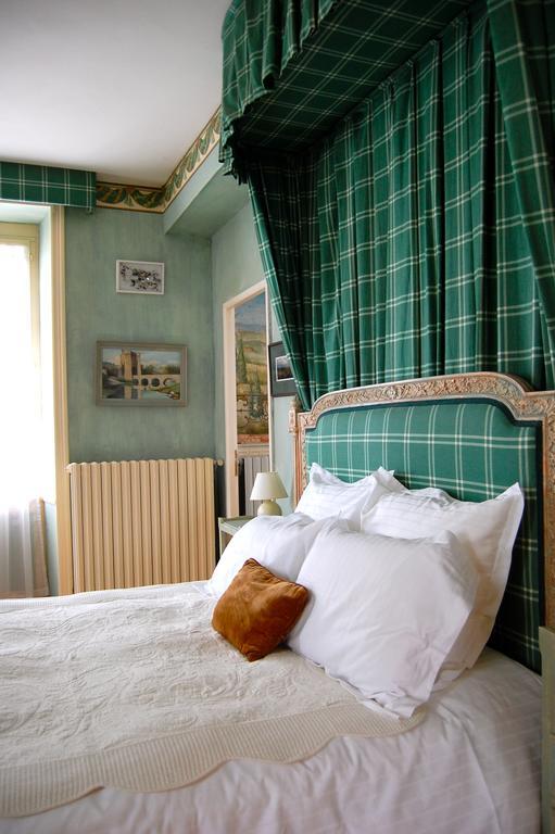 Bed and Breakfast Maison Conti à Montmirail  Chambre photo